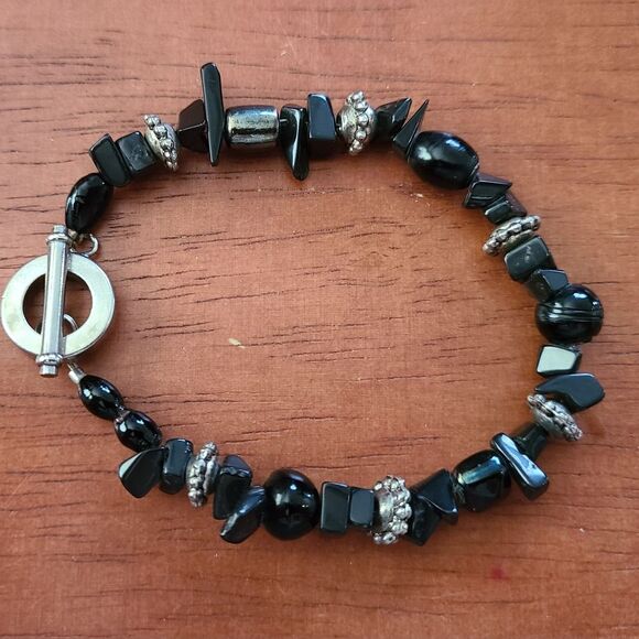 Black Onyx Chip & Round Bead Bracelet Toggle Clasp - Edgy Minimalist - 7"  J2-C3 - Picture 1 of 5